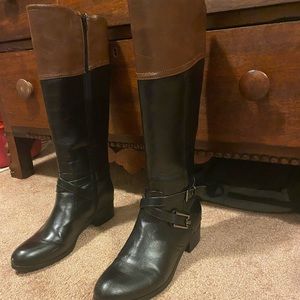 Size 8.5 Unisa black and brown boots